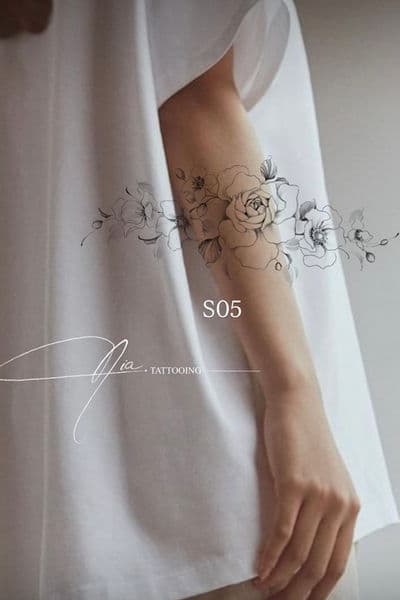 Fine line tattoo design 8 — Nia Tattooing