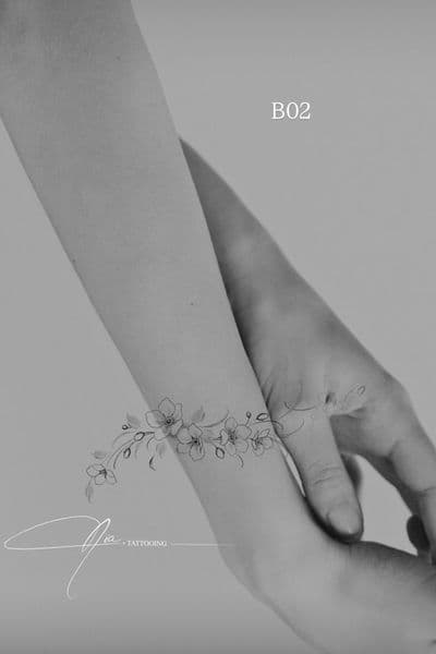 Fine line tattoo design 15 — Nia Tattooing